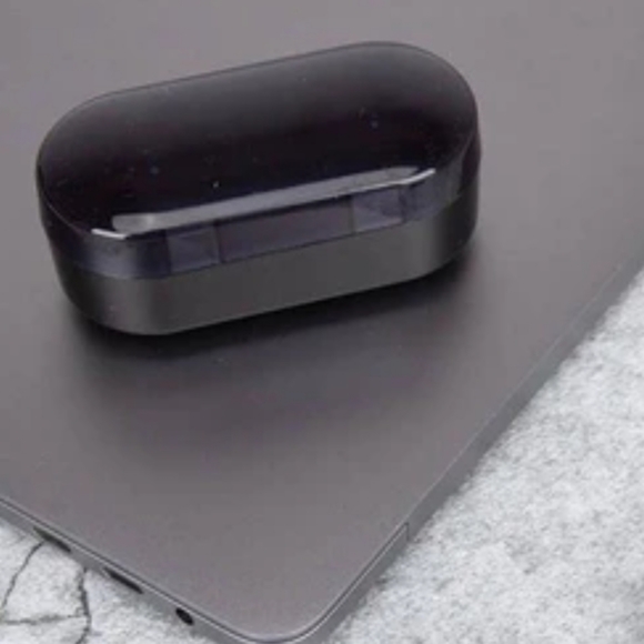 BLX Earbuds - Picture 2 of 4